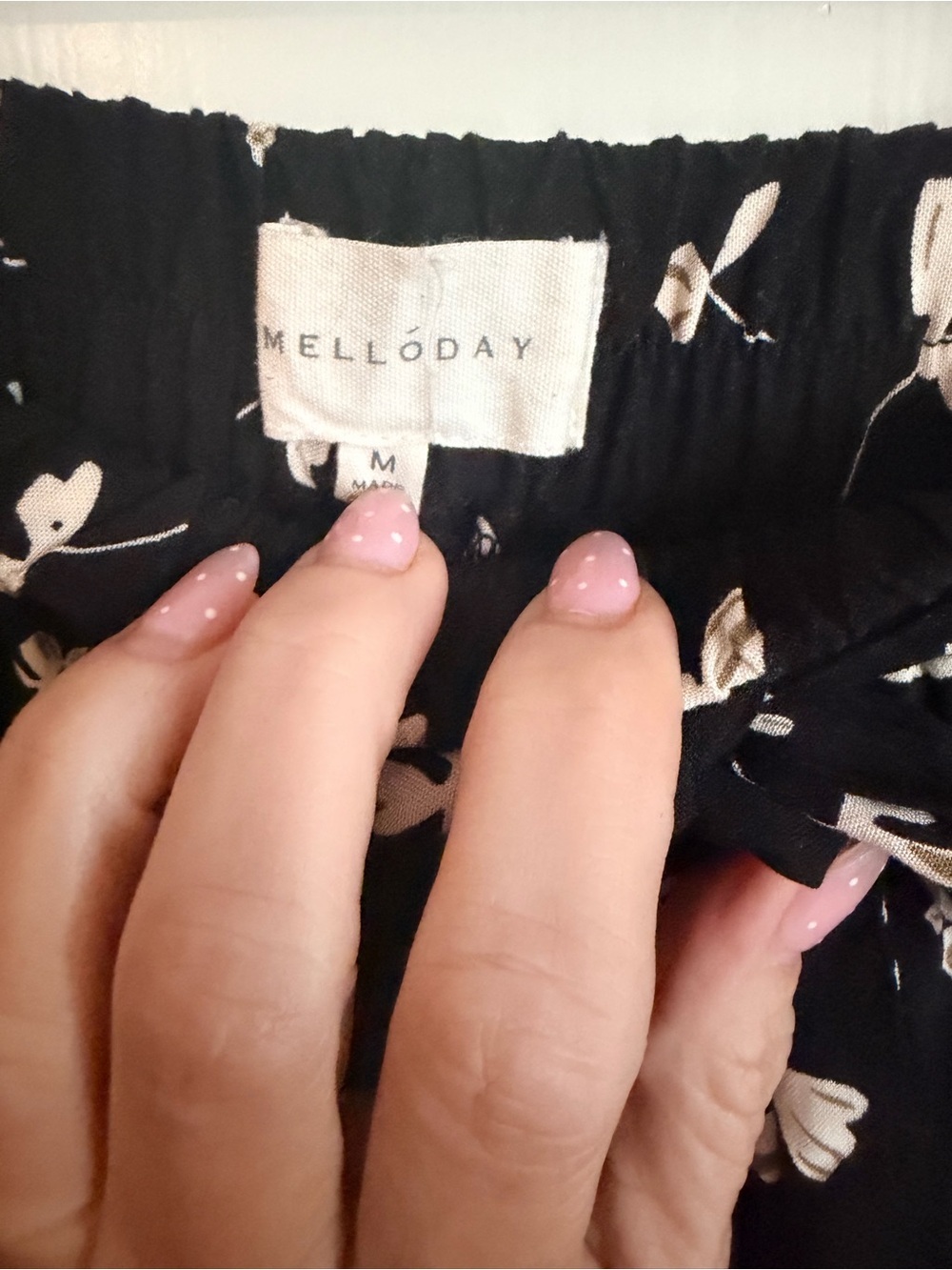 MELLODAY Black Maxi Skirt with Cream Floral Print - Picture 6 of 9